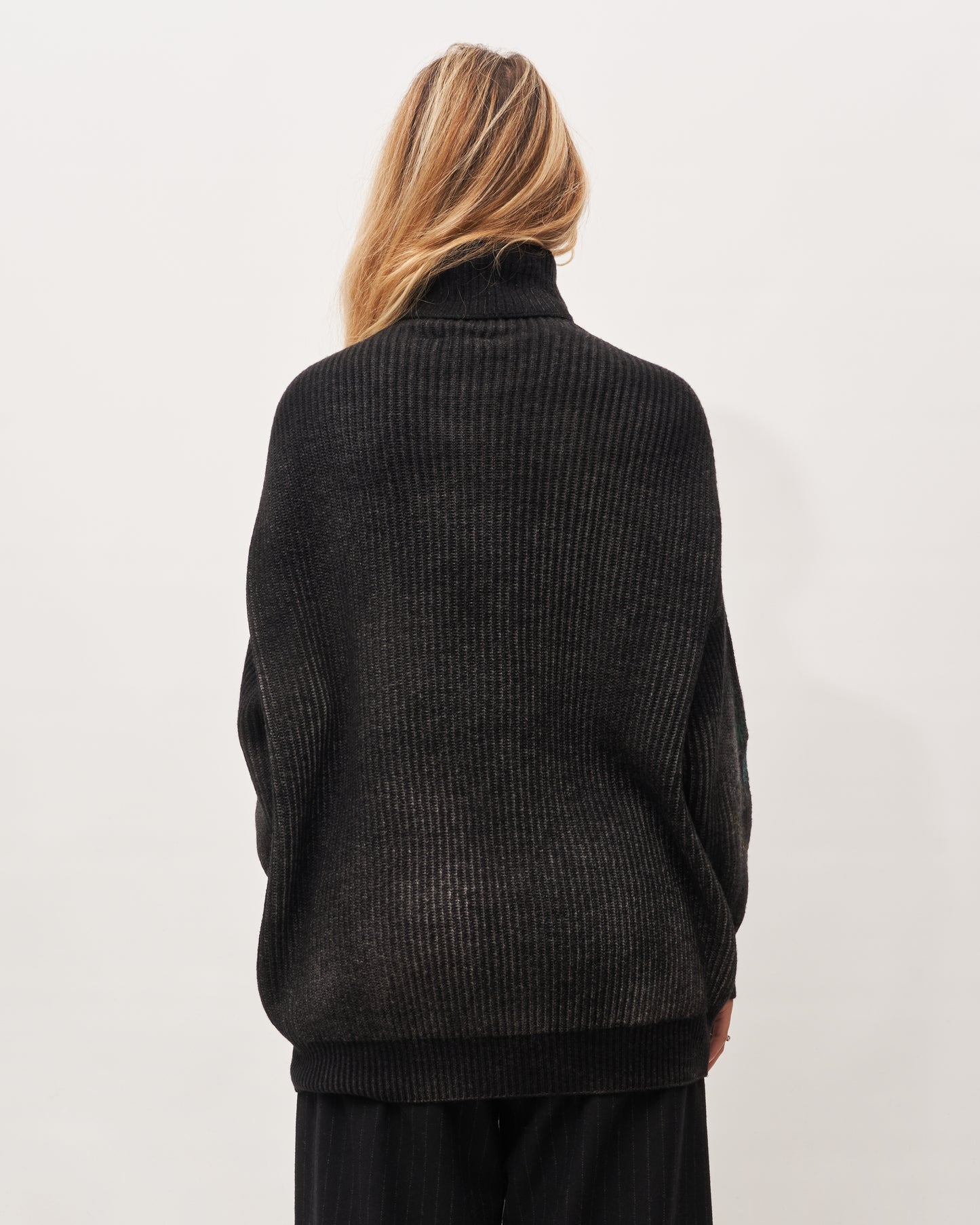 Avant Toi hand-painted grey turtleneck sweater