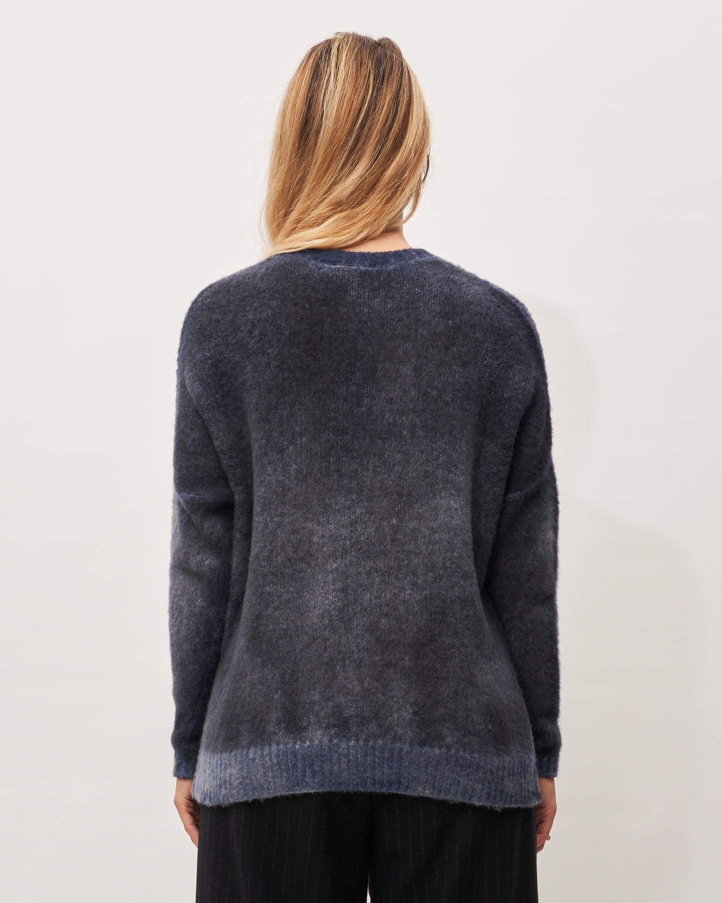 Avant Toi blue gradient shirt