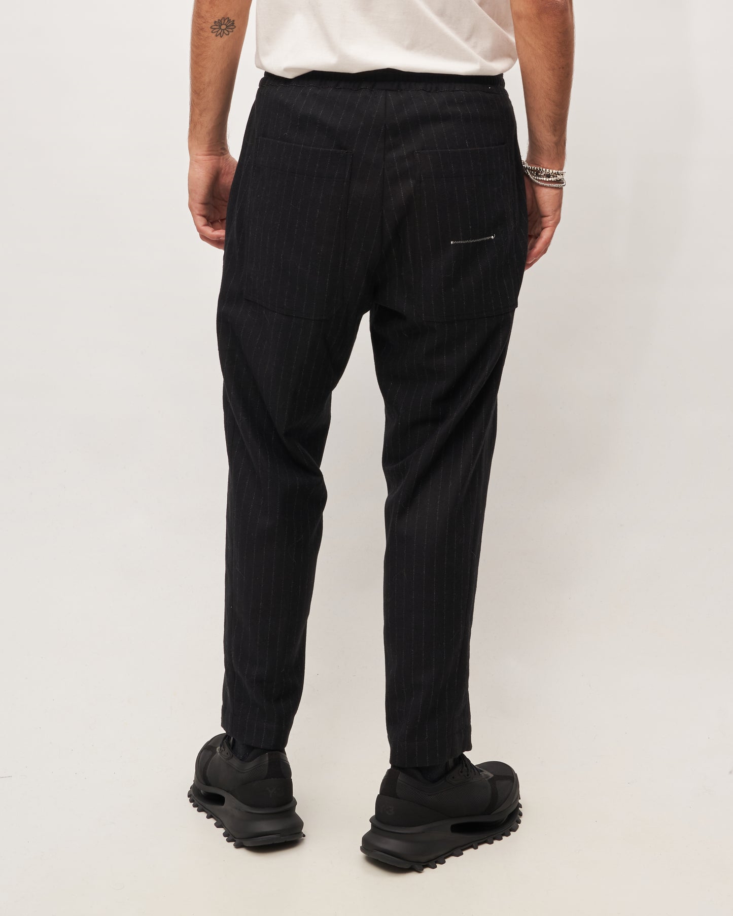 Isabel Benenato pantaloni grigi