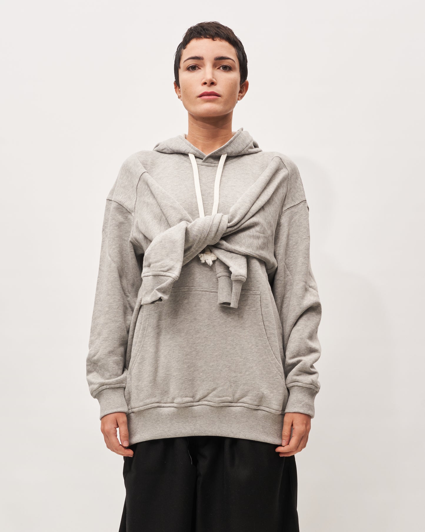 Comme des Garçons felpa grigia con 4 maniche