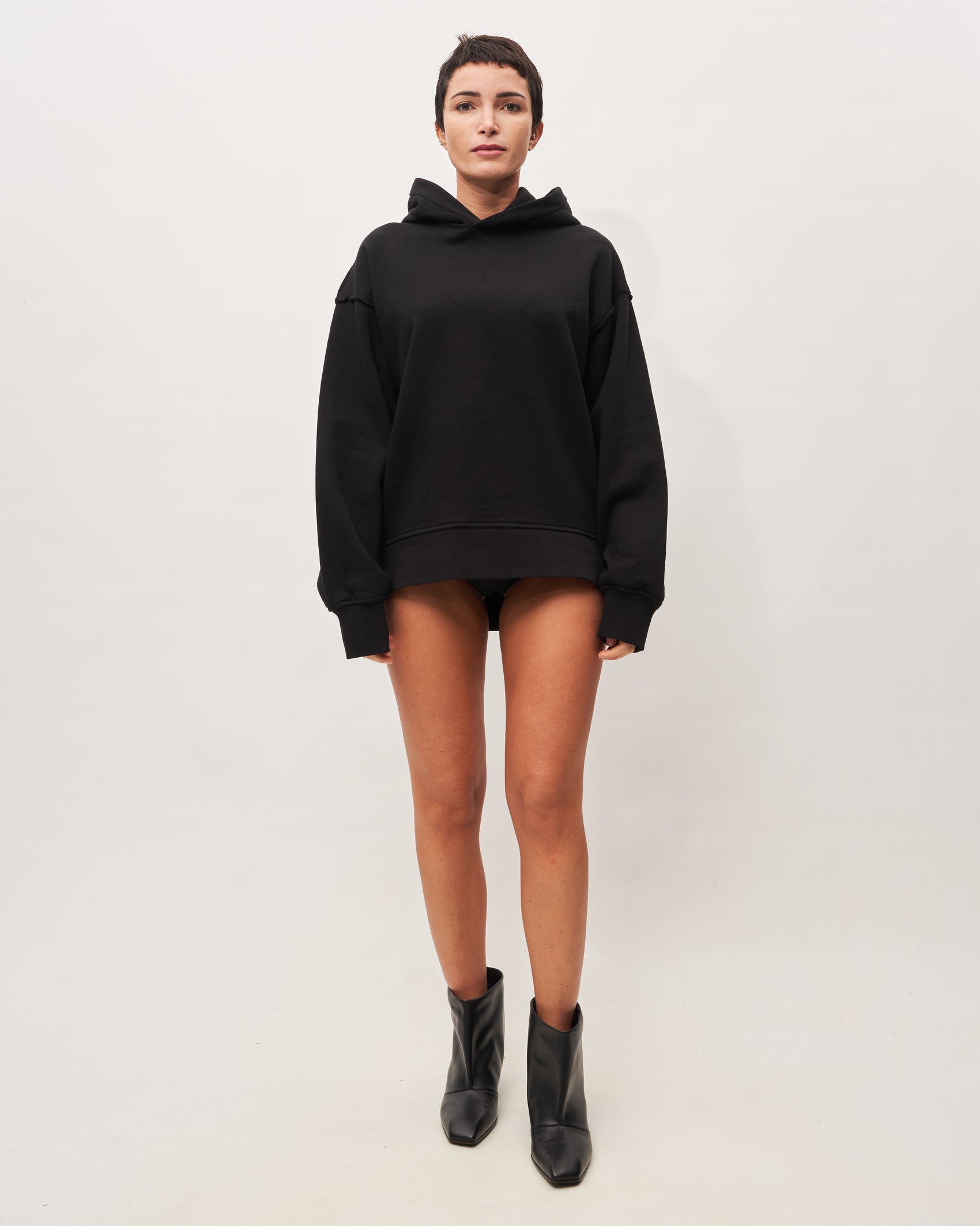 Federico Cina felpa nera artisanal con cappuccio