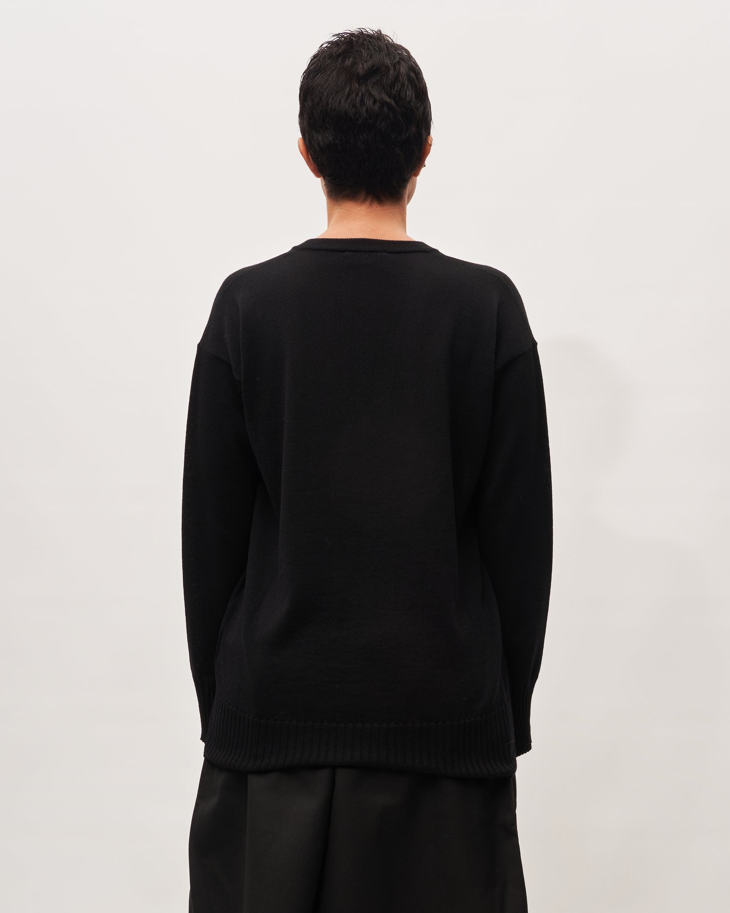 Roberto Collina maglia nera merinos V neck