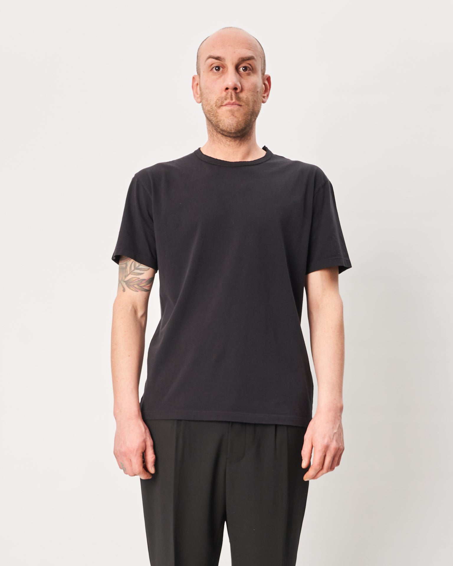 Grifoni t-shirt nera girocollo