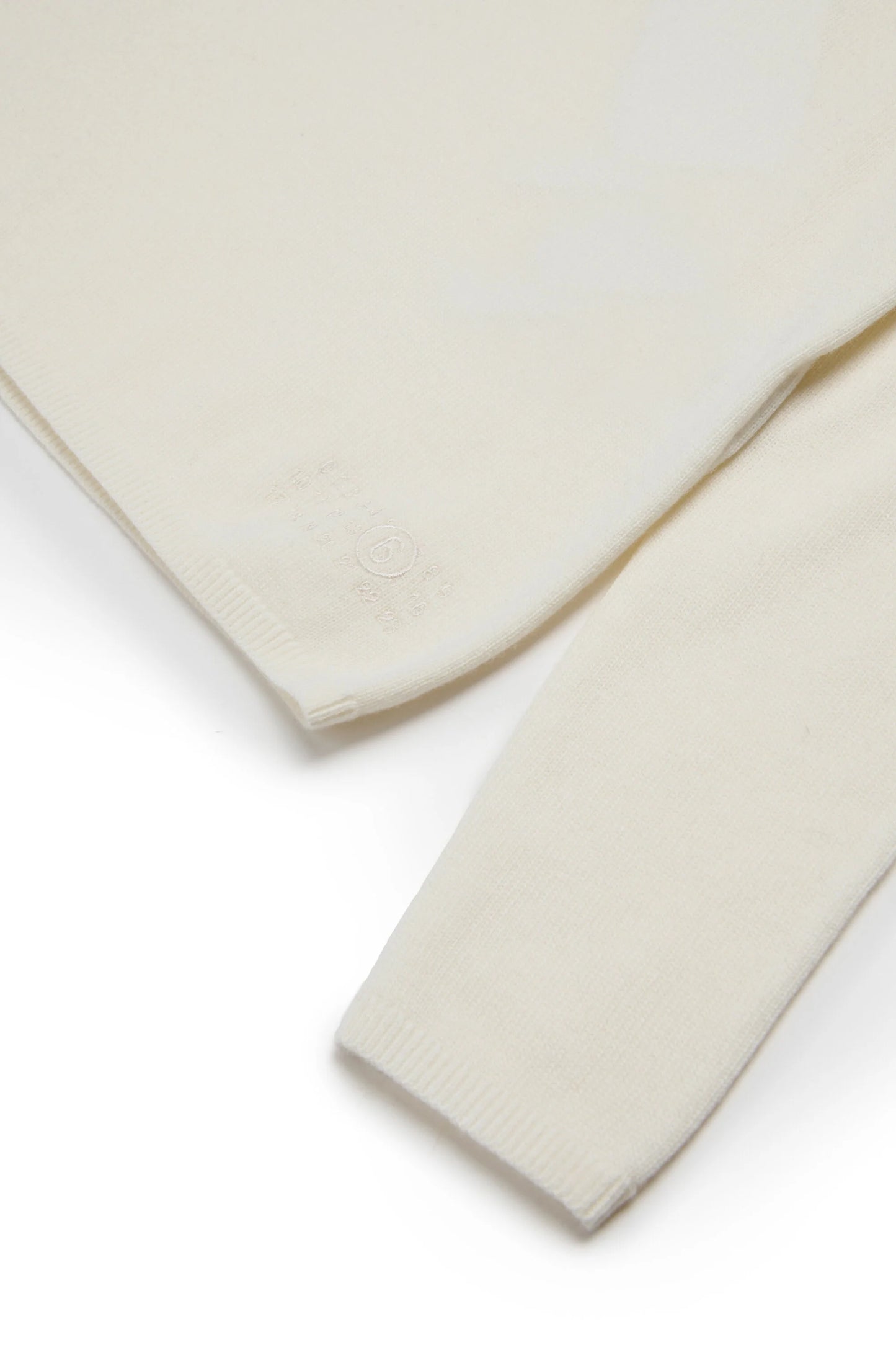 MM6 Margiela Dolcevita in maglia leggera misto lana panna