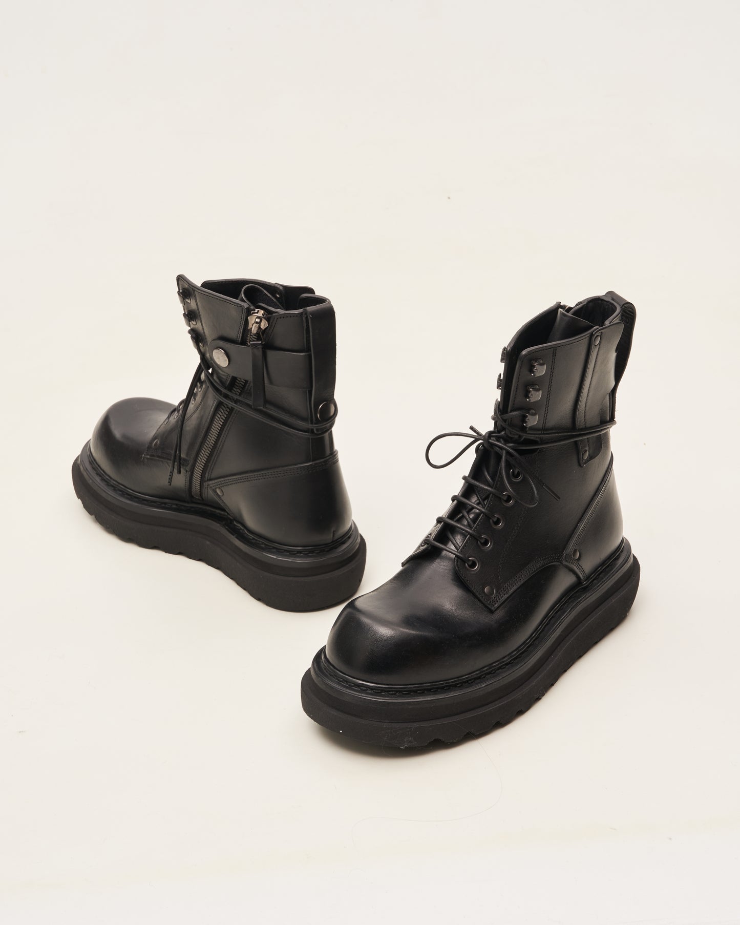 Award-winning rubber-bottom amphibian