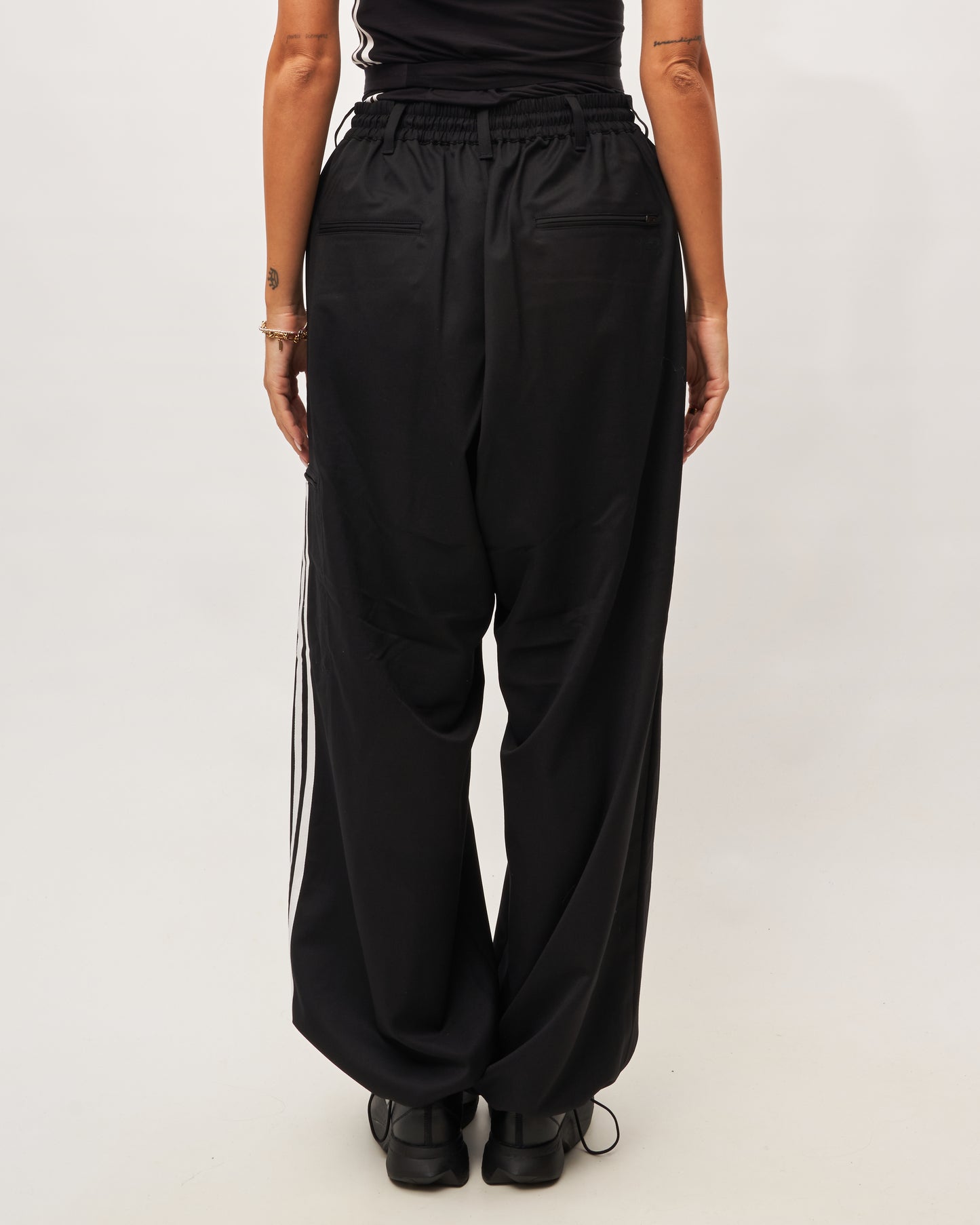 Y3 pantalone con banda laterale