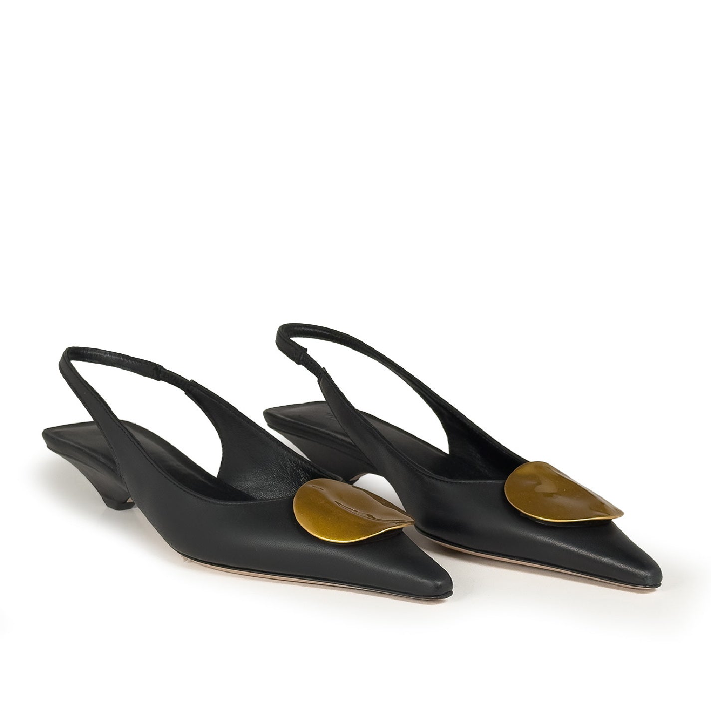 Vic Matiè chanel nera con dettaglio moneta