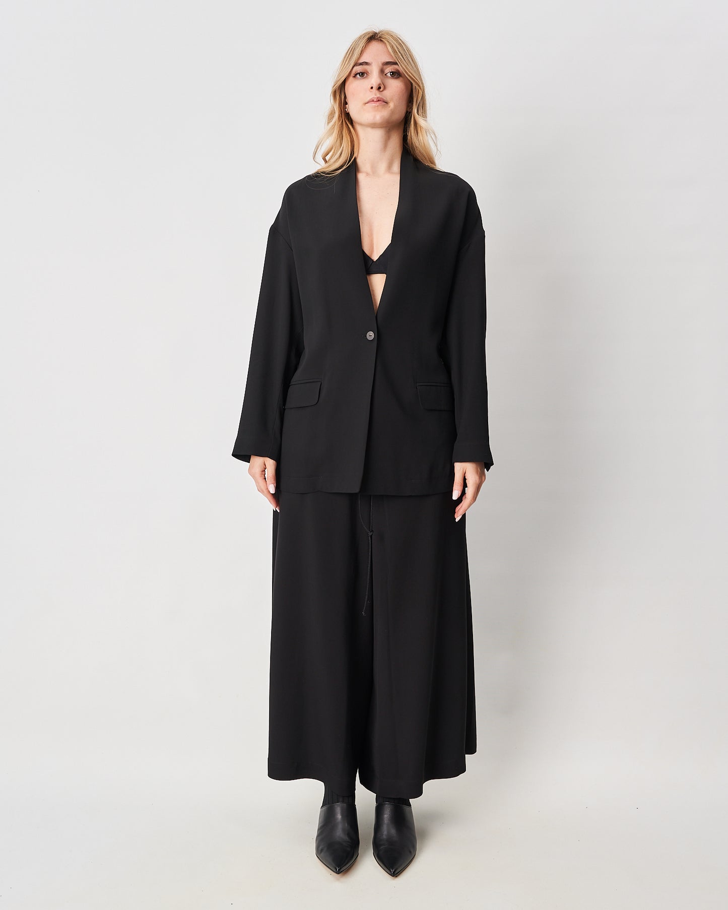 Isabel Benenato blazer fluido nero