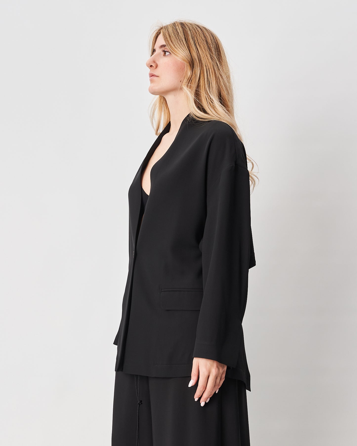 Isabel Benenato blazer fluido nero