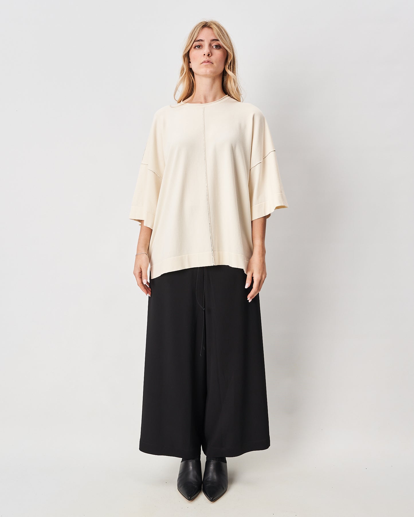Isabel Benenato maglia latte over