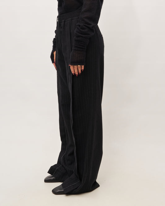 Isabel Benenato pantalone nero over gessato