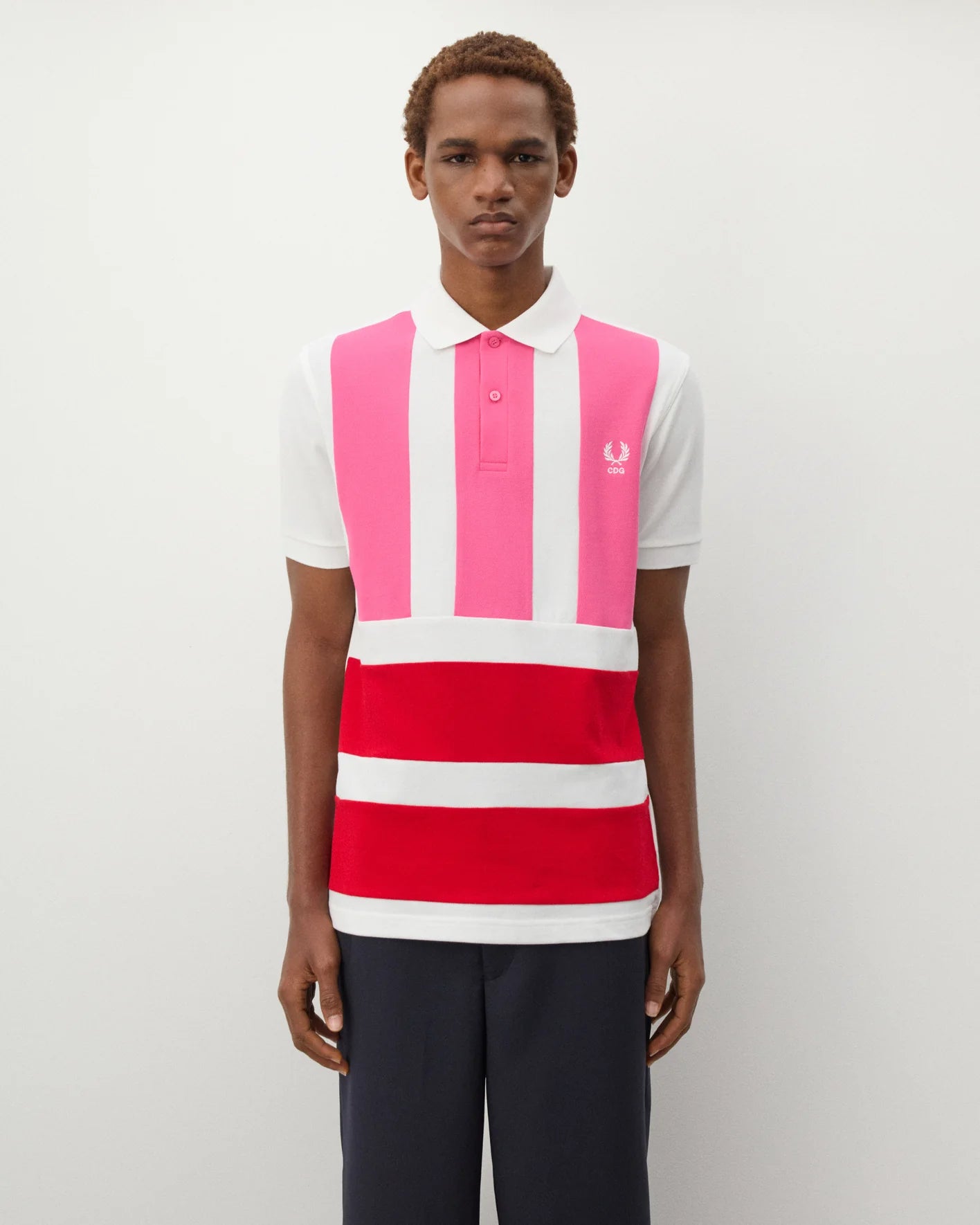 Comme des Garçons con Fred Perry polo bianca