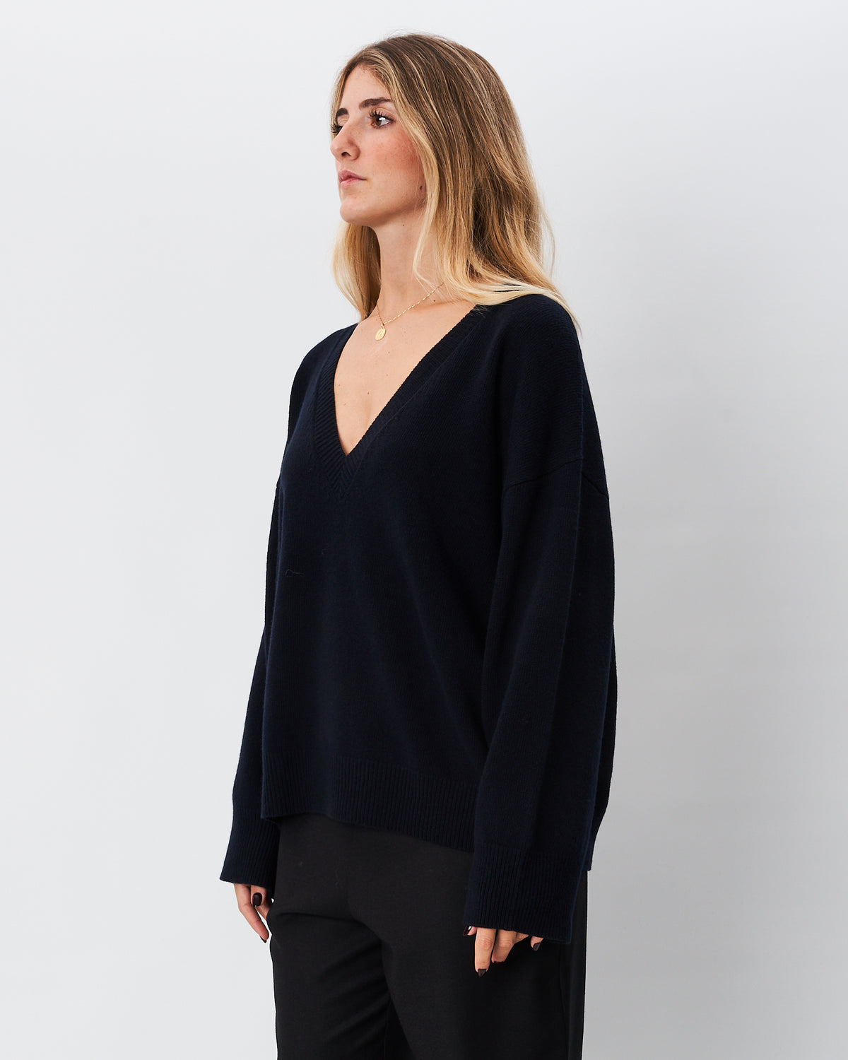 Roberto Collina maglia blu notte scollo a V