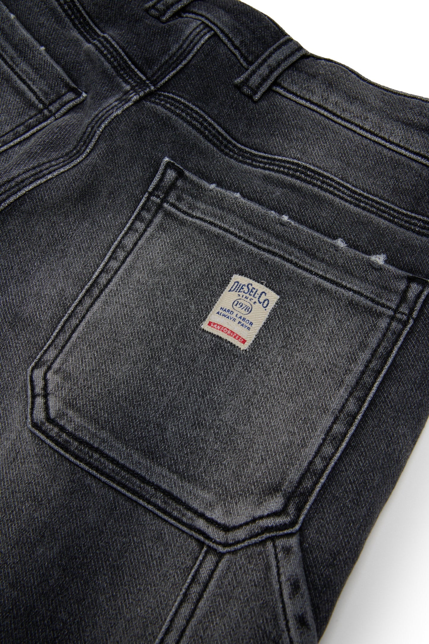 DIESEL JoggJeans® relaxed nero sfumato
