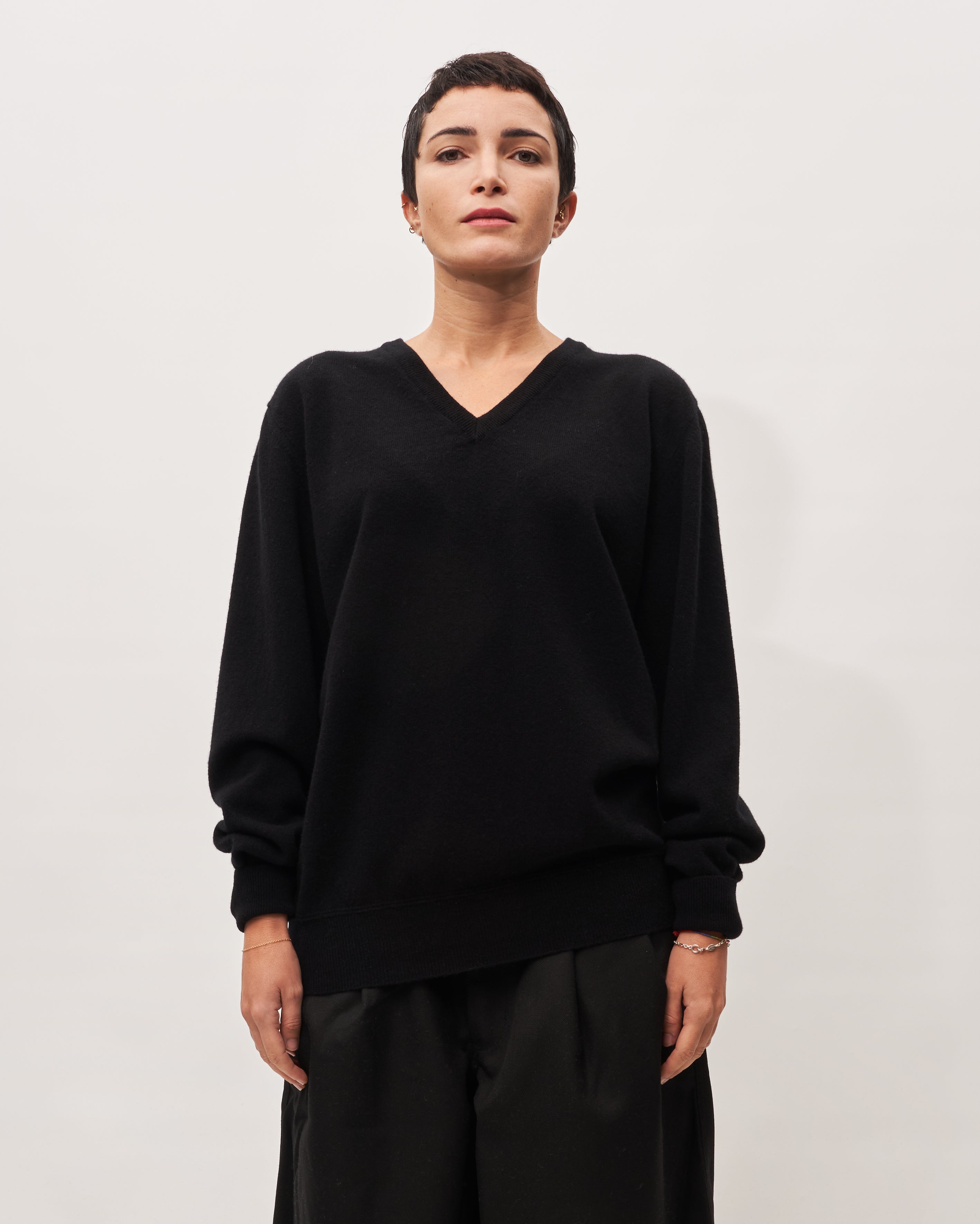 Paolo Ragazzini maglia nera V neck