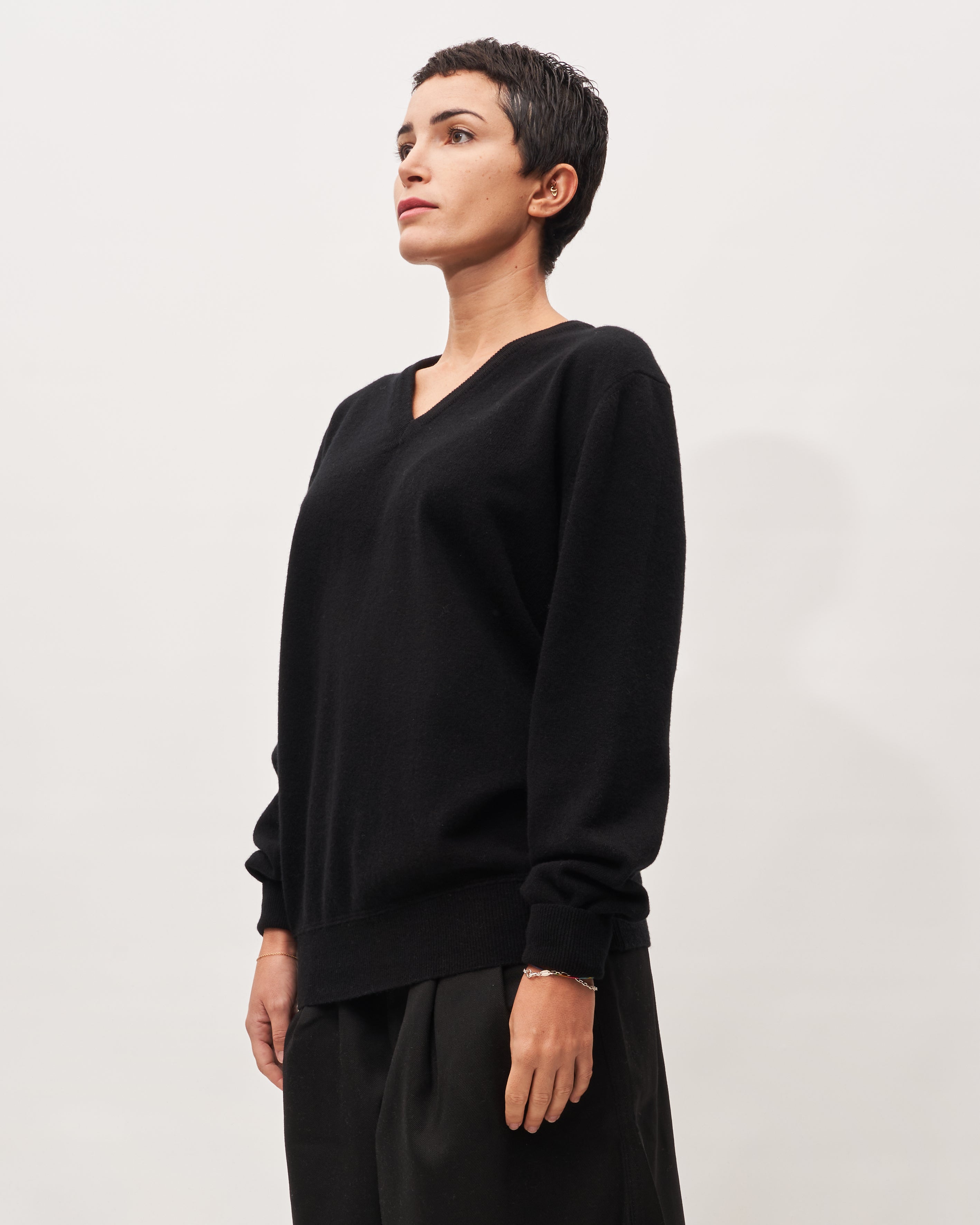 Paolo Ragazzini maglia nera V neck