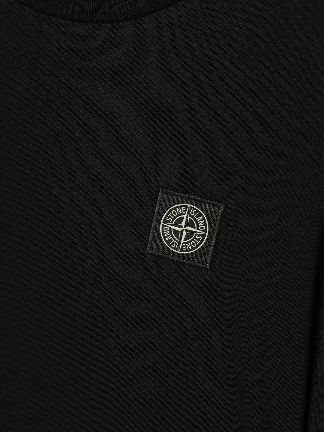 Stone Island T-shirt nera a manica lunga con badge Compass - dettaglio